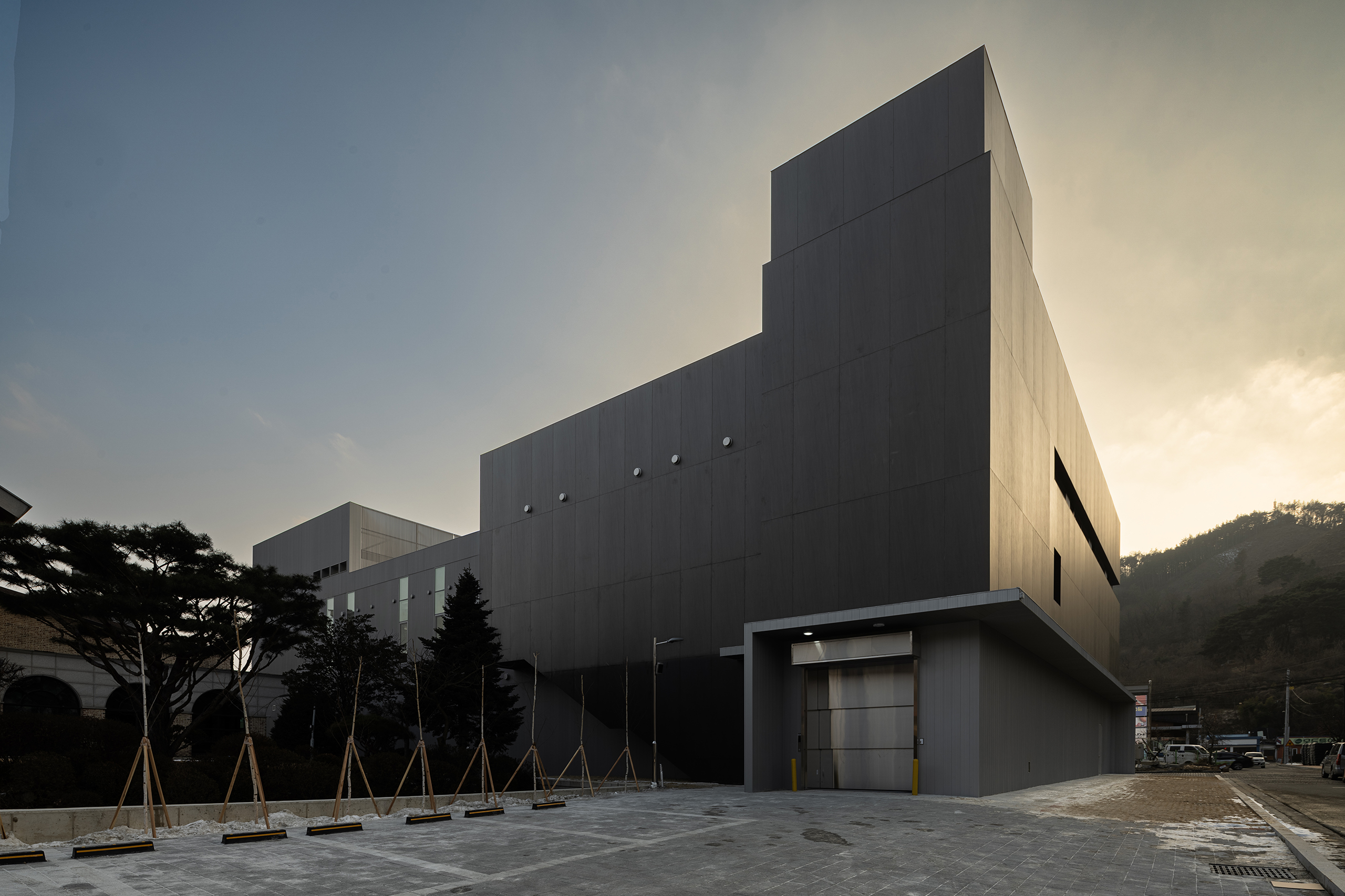 KSC02347-HDR-1